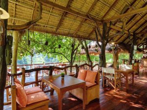 Restaurant des Safari Camps am River Kwai in Kanchanaburi Thailand