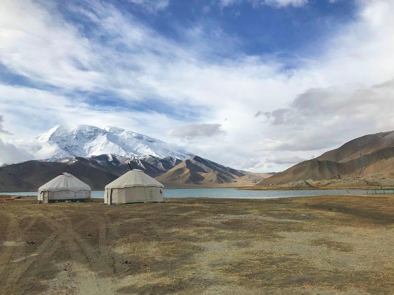 Jurten am Karakol See