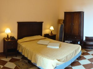 Klassisches Zimmer im Hotel in Camaguey in Kuba