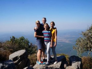 Familie an der Panorama Route in Südafrika