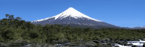 Der Osorno Vulkan in Chile bei Sonnenschein