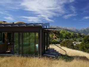 Außenansicht der verglasten Pod Unterkunft in Kaikoura, Neuseeland