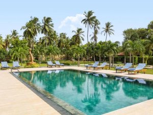 Jaffna Hotel Pool