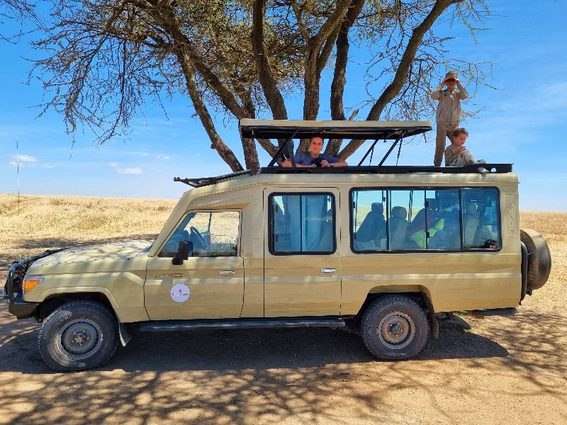 Pirschfahrt in der Serengeti in Tansania