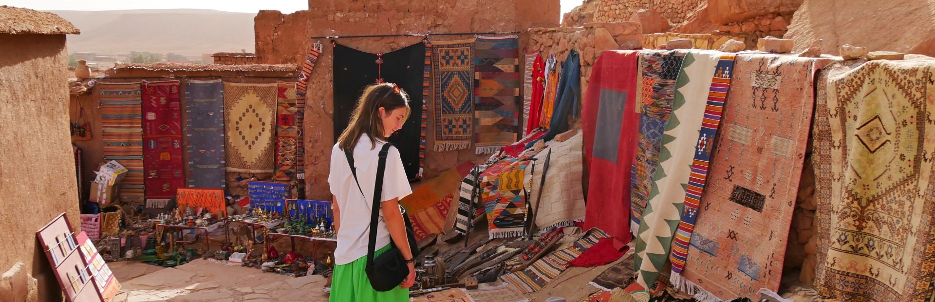 Frau auf den Souks in Marokko