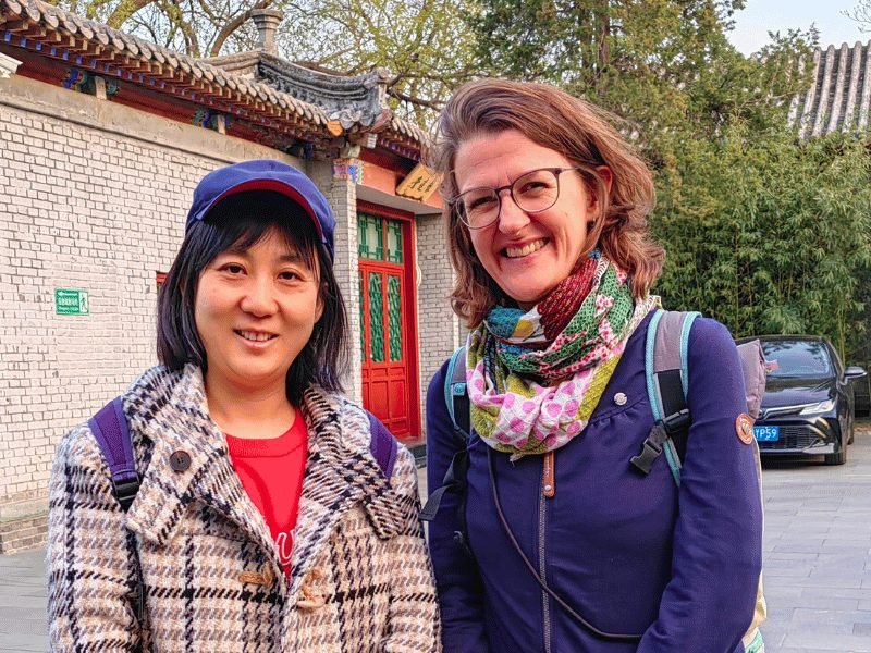 Reisende mit Guide in Peking