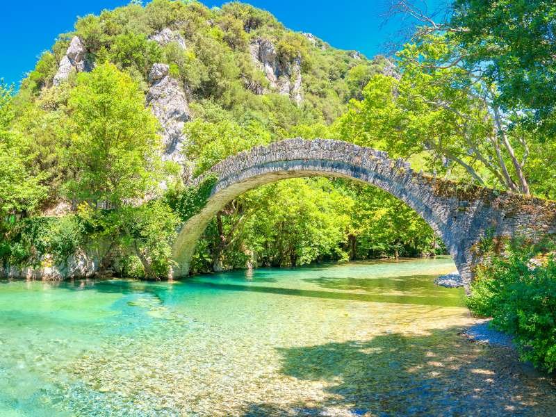 Steinbrücke in der Zagori Region