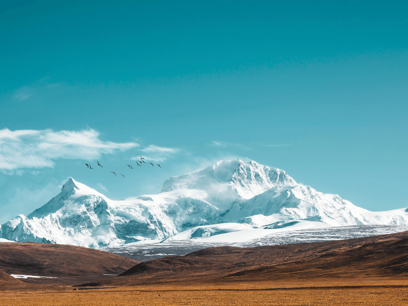 Schneebedeckte Berge in Tibet, China