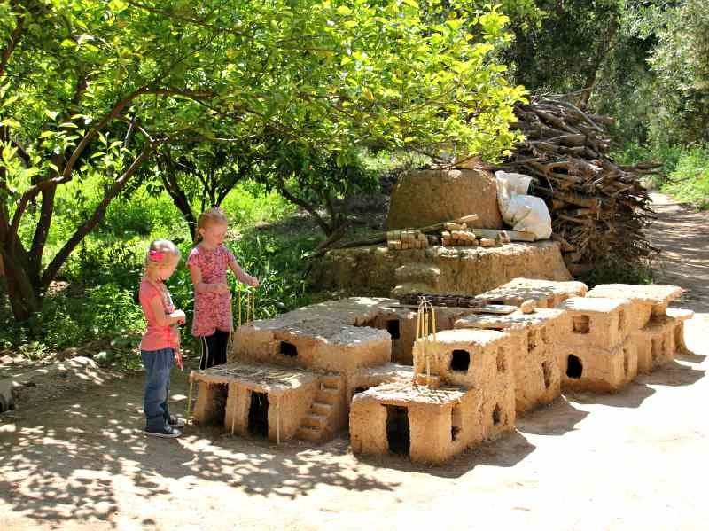 Eine eigene Kasbah bauen in Lalla Takerkoust in Marokko