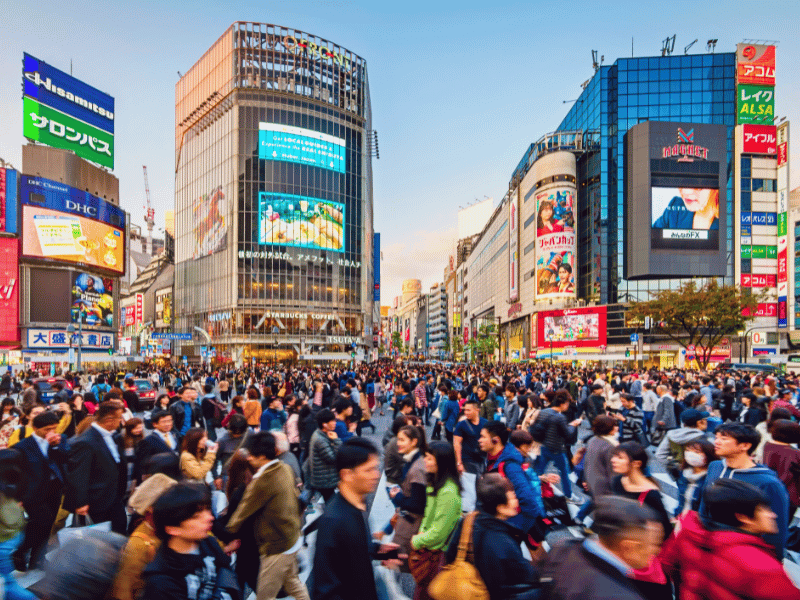 Menschenmenge auf dem Shibuja Crossing in Tokio, Japan