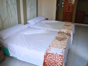 Einfaches Zimmer im Hotel in Holguin in Kuba