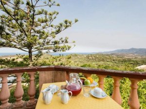 Aussicht vom Balkon Ihres Hotels in Bosa, Sardinien