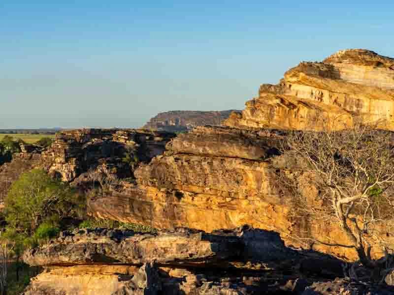 Sonnenuntergang über den Felsformationen von Ubirr im Kakadu Nationalpark, Australien