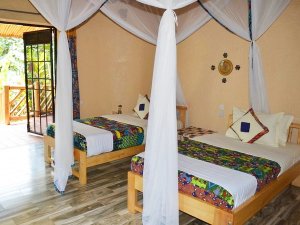 Bwindi lokales Frauendorf Zimmer Uganda