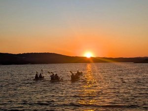 Kajaktour in Richtung Sonnenuntergang