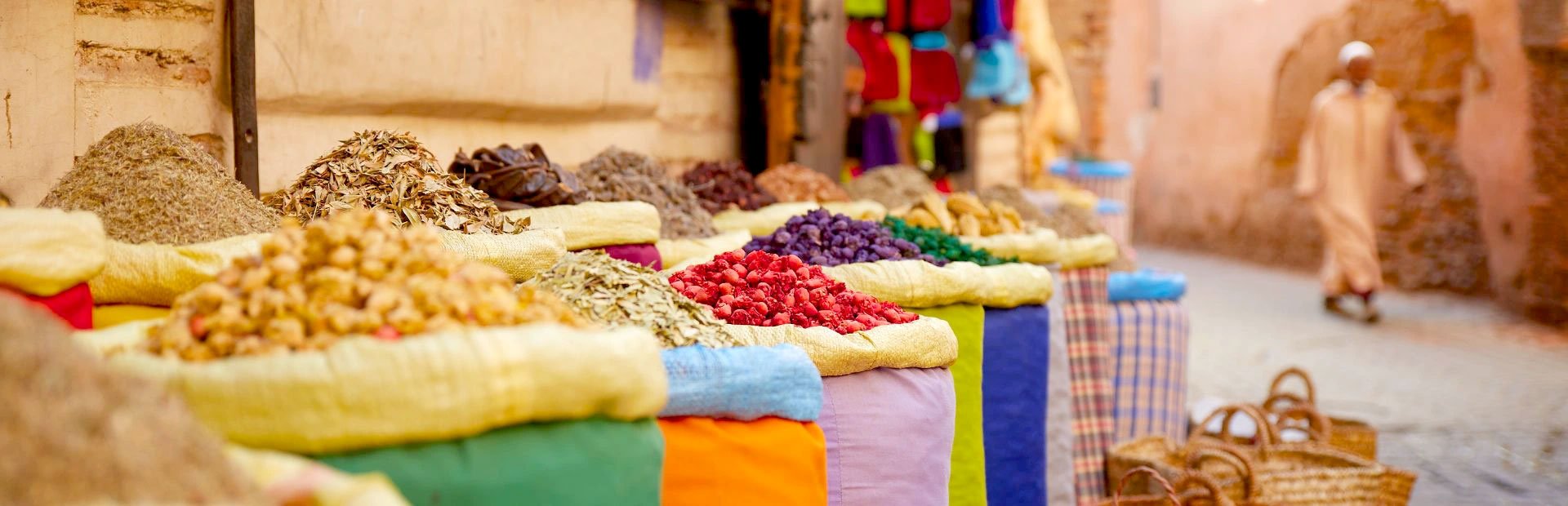 Gewürze auf einem Souk in Marokko