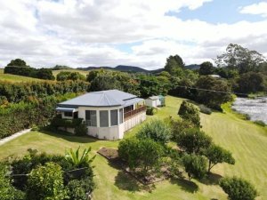 Außenansicht der Unterkunft in Russel an der Bay of Islands in Neuseeland