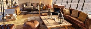 Lounge im Wüstencamp Agafay Marokko